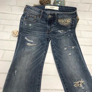 Abercrombie and Fitch 00 distressed skinny jeans